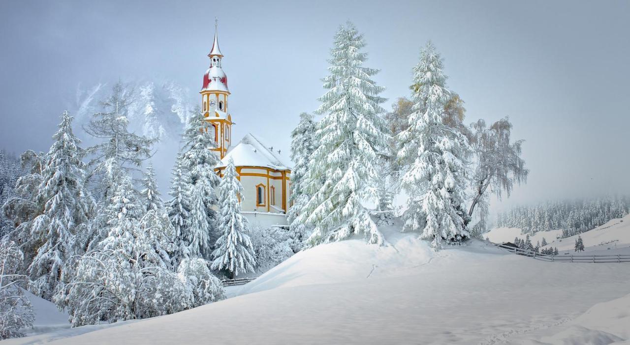 Parkhotel Matrei Матрей ам Бренер Екстериор снимка