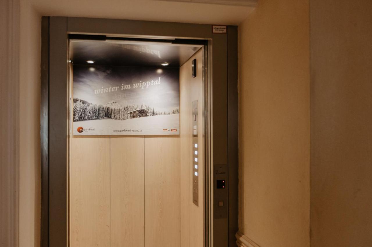 Parkhotel Matrei Матрей ам Бренер Екстериор снимка