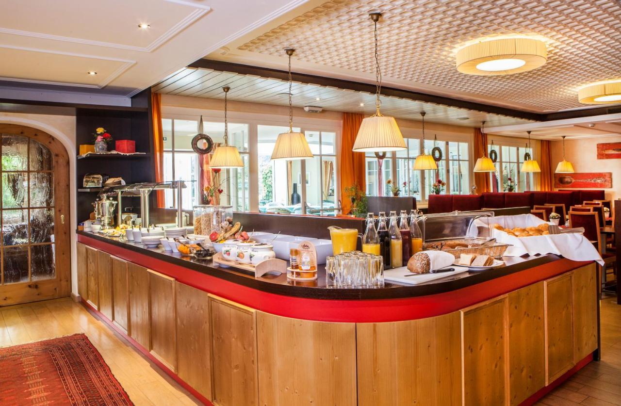 Parkhotel Matrei Матрей ам Бренер Екстериор снимка