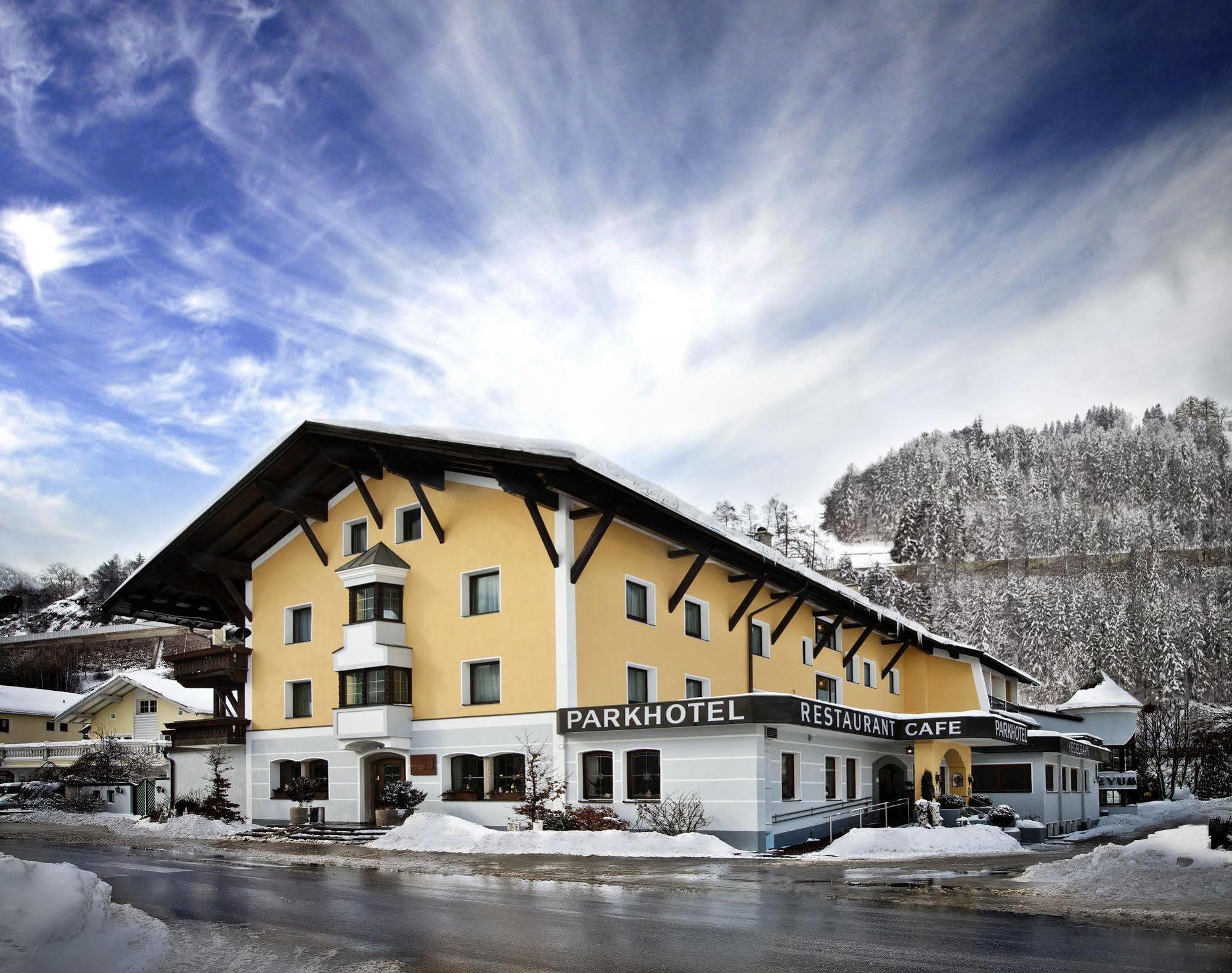 Parkhotel Matrei Матрей ам Бренер Екстериор снимка